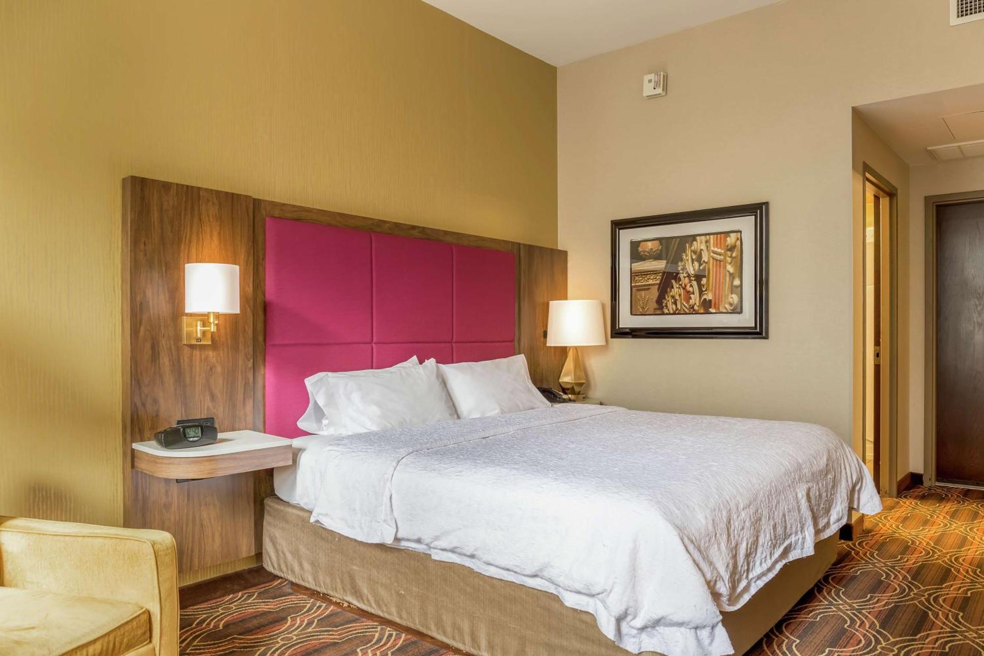 Hampton Inn Majestic Chicago Theatre District Exterior foto