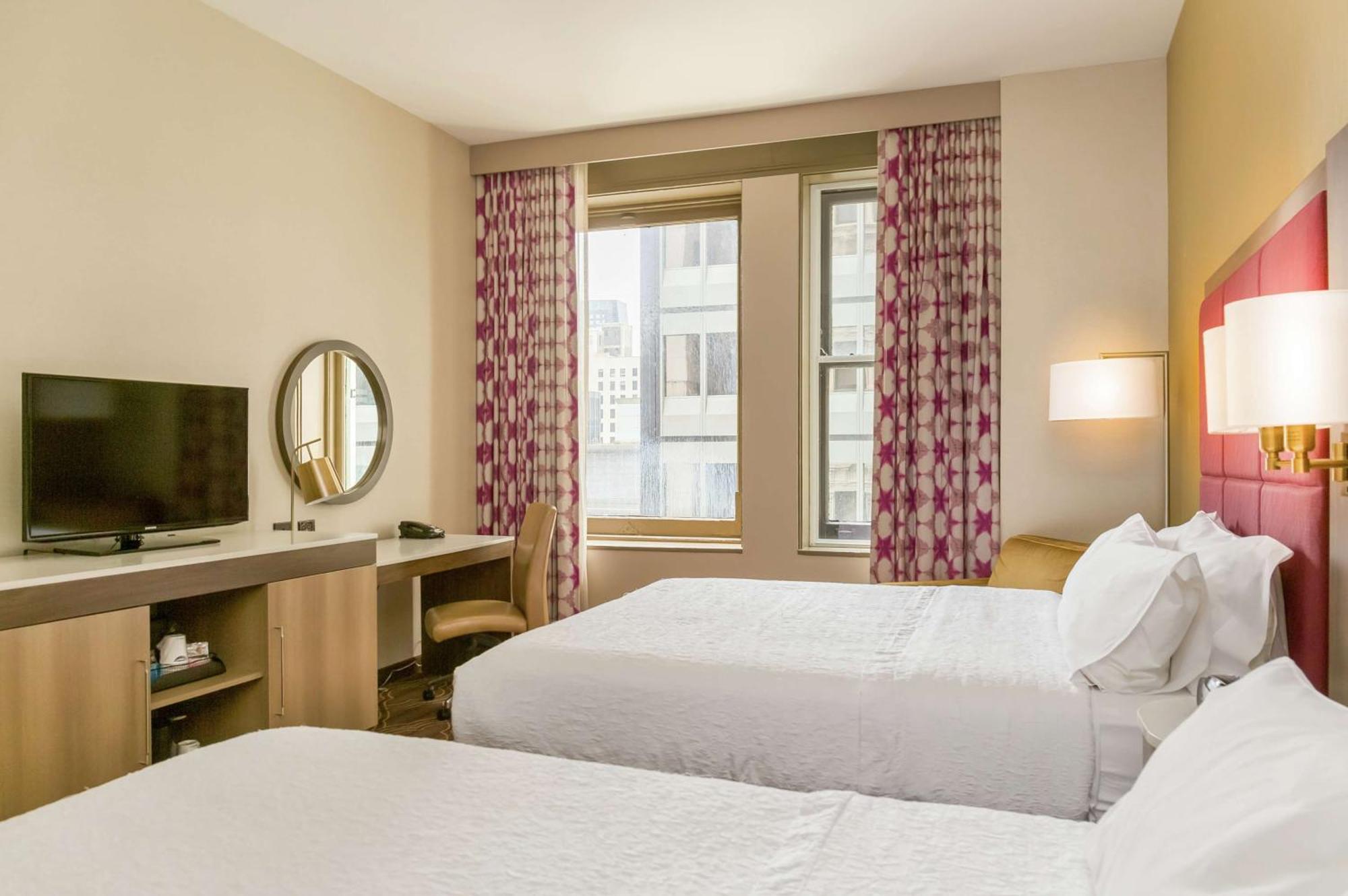 Hampton Inn Majestic Chicago Theatre District Exterior foto