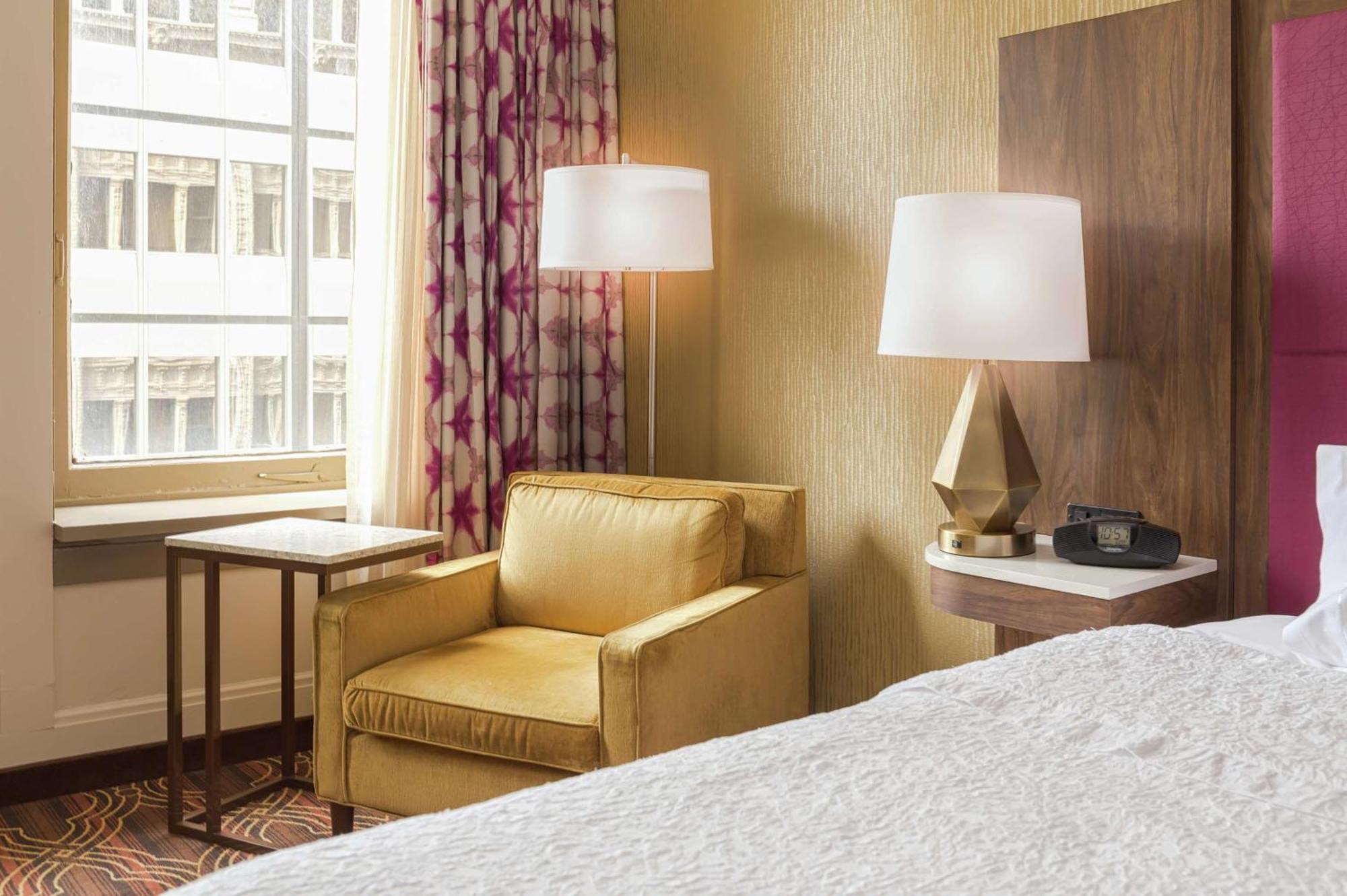 Hampton Inn Majestic Chicago Theatre District Exterior foto